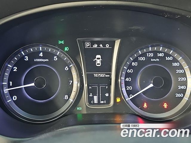 Hyundai Aslan 2015 — photo 7