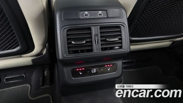 Audi Q5 2025 — photo 24