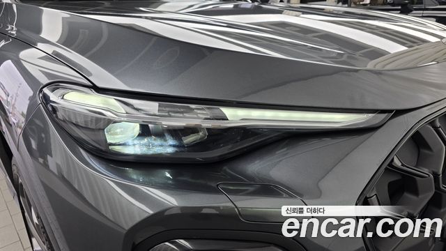 Audi Q5 2025 — photo 8