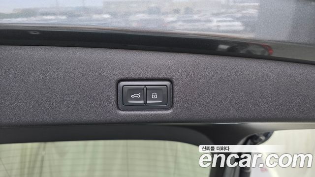 Audi Q5 2025 — photo 29