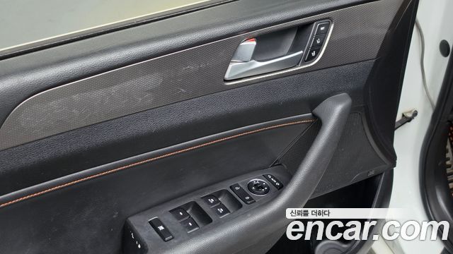 Hyundai Sonata 2015 — photo 25