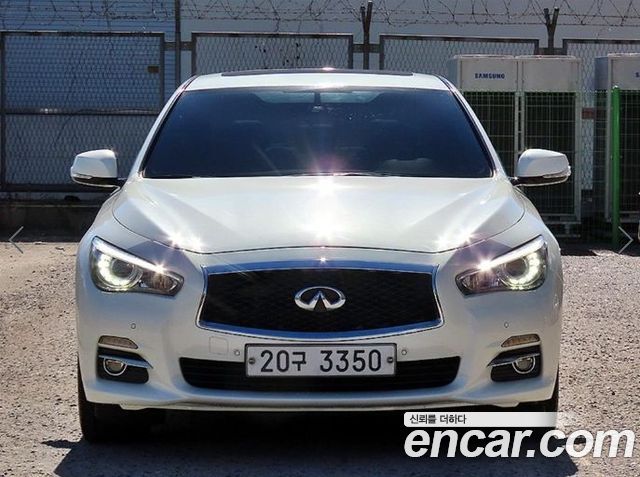 Infiniti Q50 2015 — photo 1