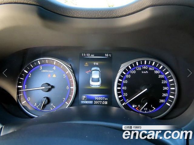 Infiniti Q50 2015 — photo 9