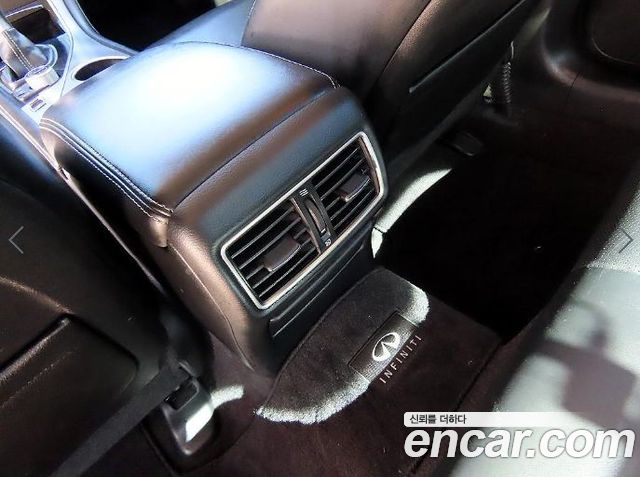 Infiniti Q50 2015 — photo 17