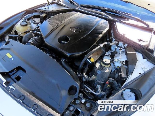 Infiniti Q50 2015 — photo 19