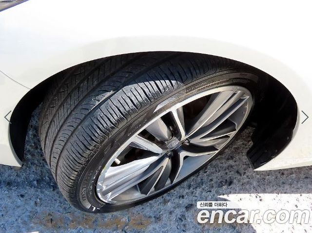 Infiniti Q50 2015 — photo 20