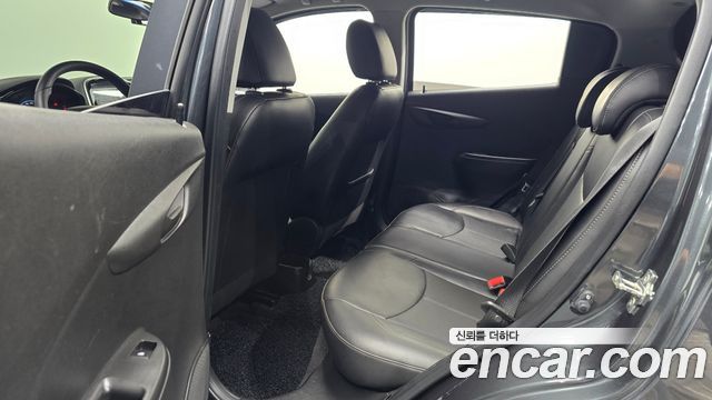 Chevrolet Korea Spark 2017 — photo 18