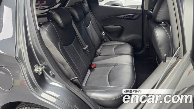 Chevrolet Korea Spark 2017 — photo 16