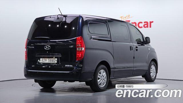 Hyundai Starex 2020 — photo 2