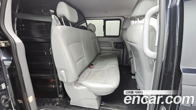 Hyundai Starex 2020 — photo 17