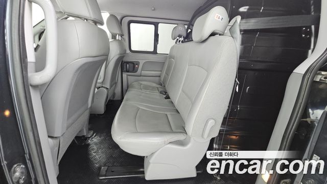 Hyundai Starex 2020 — photo 18