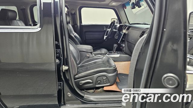 Hummer H3 2006 — photo 11