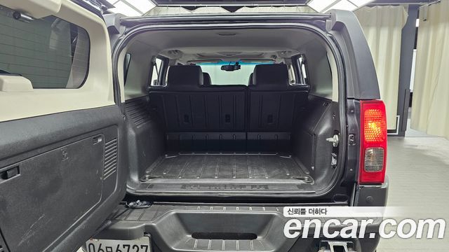 Hummer H3 2006 — photo 20