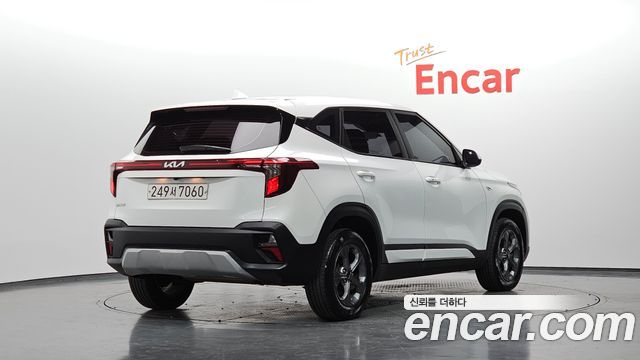 Kia Seltos 2023 — photo 2