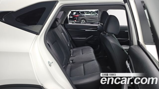 Kia Seltos 2023 — photo 11