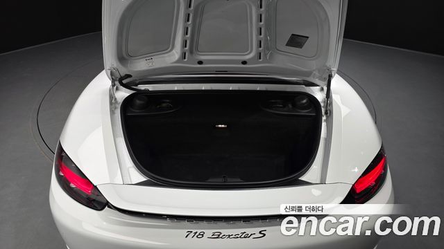 Porsche 718 2018 — photo 26