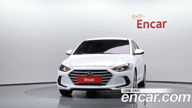 Hyundai AVANTE 2018 — photo 3