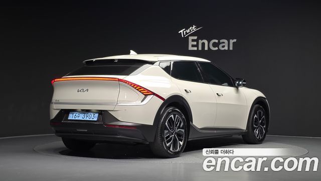 Kia EV6 2022 — photo 2