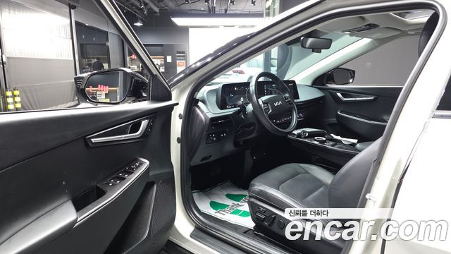 Kia EV6 2022 — photo 13