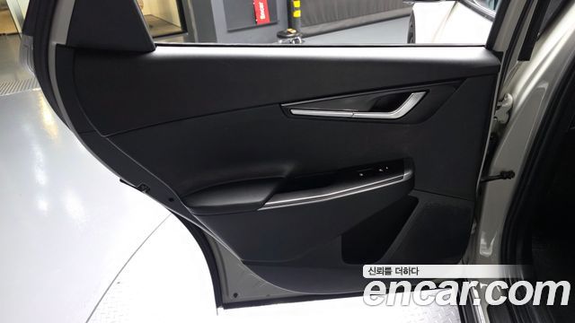 Kia EV6 2022 — photo 15