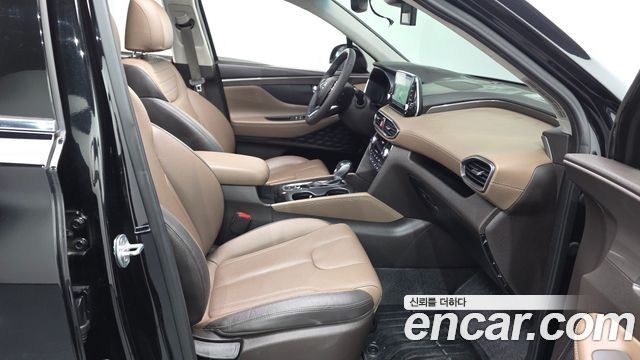 Hyundai Santafe 2020 — photo 11