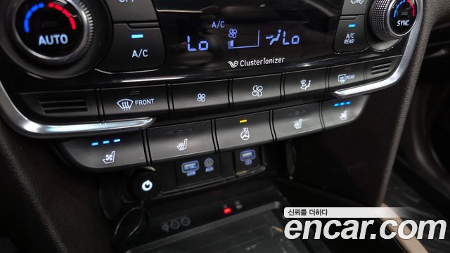 Hyundai Santafe 2020 — photo 17