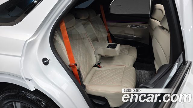 Genesis GV70 2025 — photo 18