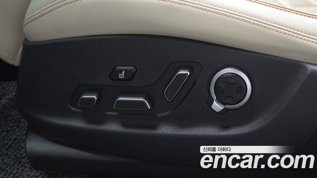 Genesis GV70 2025 — photo 31