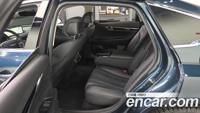 Genesis G80 2022 — photo 11