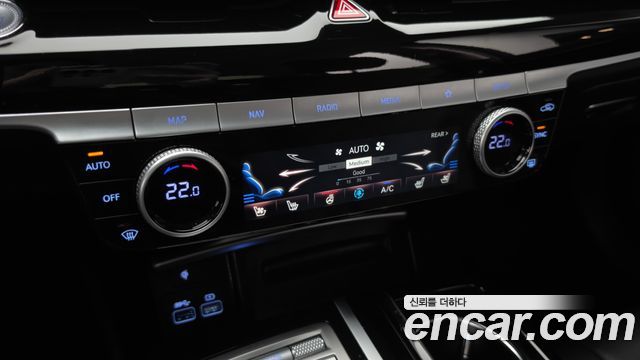 Genesis G80 2022 — photo 18