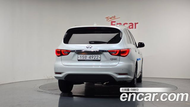 Infiniti QX60 2018 — photo 4