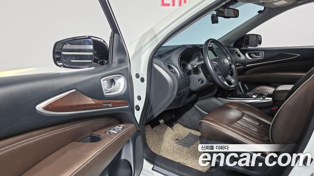 Infiniti QX60 2018 — photo 13