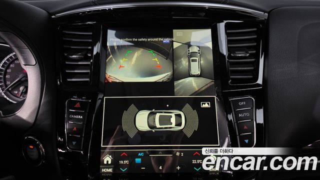 Infiniti QX60 2018 — photo 19