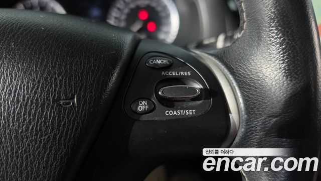 Infiniti QX60 2018 — photo 22
