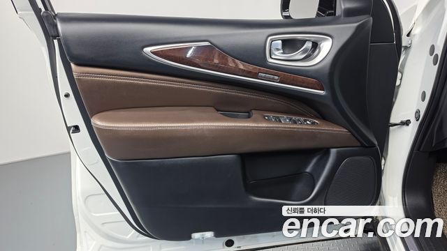 Infiniti QX60 2018 — photo 14