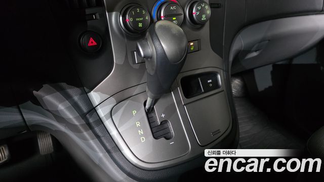 Hyundai Starex 2008 — photo 9