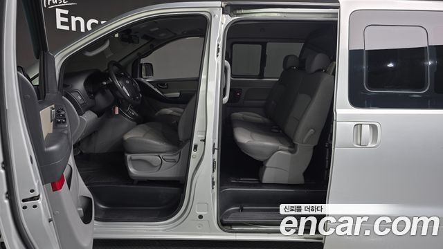Hyundai Starex 2008 — photo 18