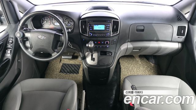 Hyundai Starex 2018 — photo 10