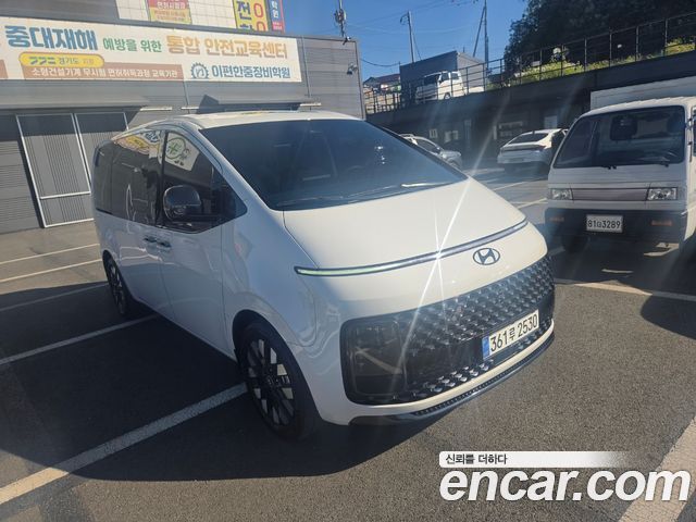 Hyundai Staria 2025 — photo 5