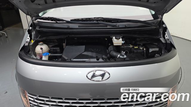 Hyundai Staria 2022 — photo 6