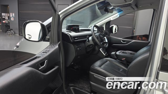 Hyundai Staria 2022 — photo 10