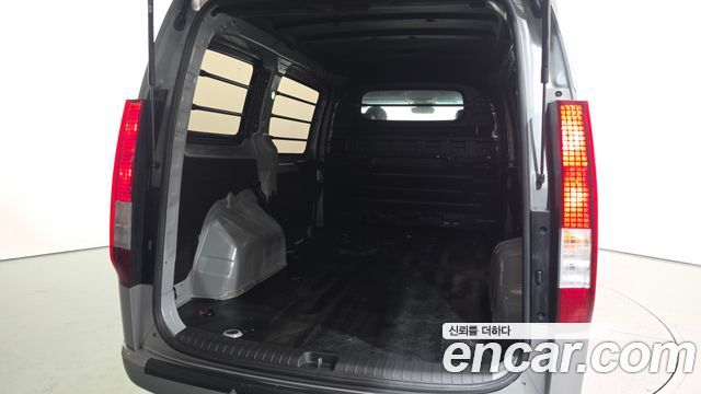Hyundai Staria 2022 — photo 20