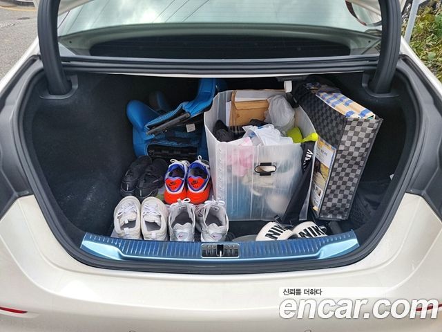 Mercedes-Benz S-Class 2023 — photo 5