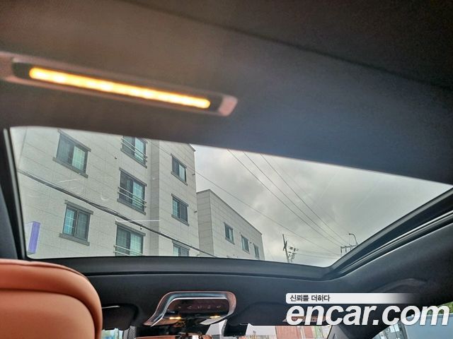 Mercedes-Benz S-Class 2023 — photo 11