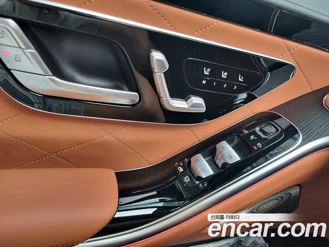 Mercedes-Benz S-Class 2023 — photo 13