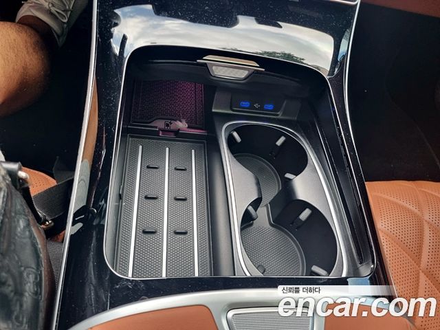 Mercedes-Benz S-Class 2023 — photo 16
