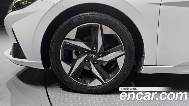 Hyundai AVANTE 2021 — photo 5