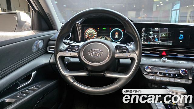 Hyundai AVANTE 2021 — photo 14