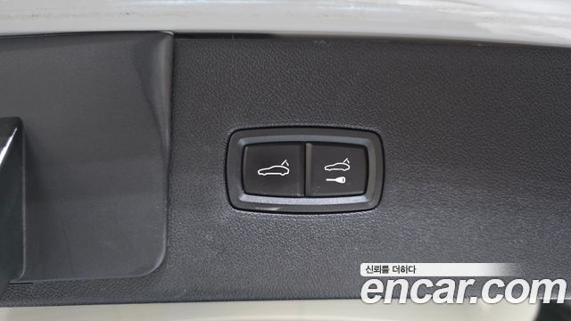 Porsche Cayenne 2021 — photo 33