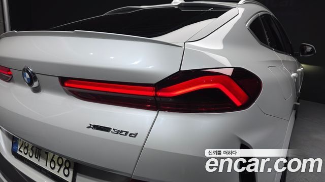 BMW X6 2022 — photo 9
